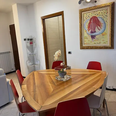 Apartament Black And White Locate Bergamasco